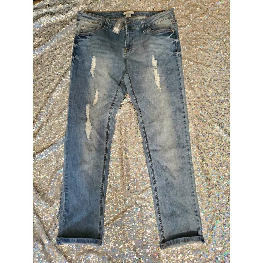 Wet Seal Jeans With Holes